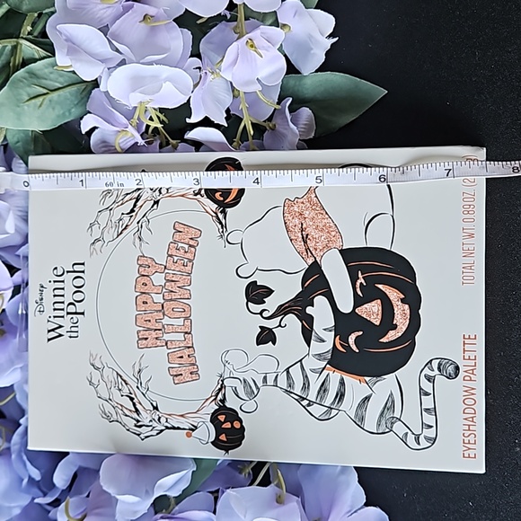 Disney 🎁 Winnie the Pooh Halloween Eye Palette with Built in Mirror. - Picture 7 of 7